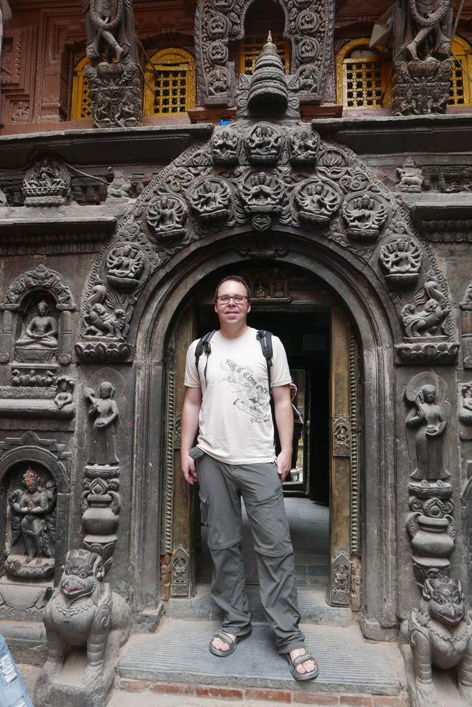 patan me entrance monastery
